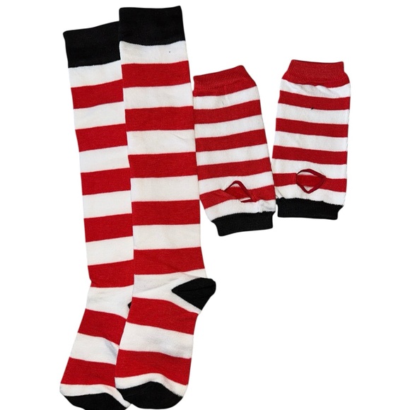 🆕 socks with matching gloves - Picture 1 of 5